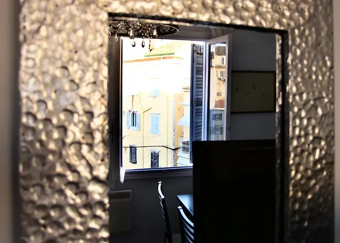 Heart-Warming Eleni Apartment In Corfu Town
